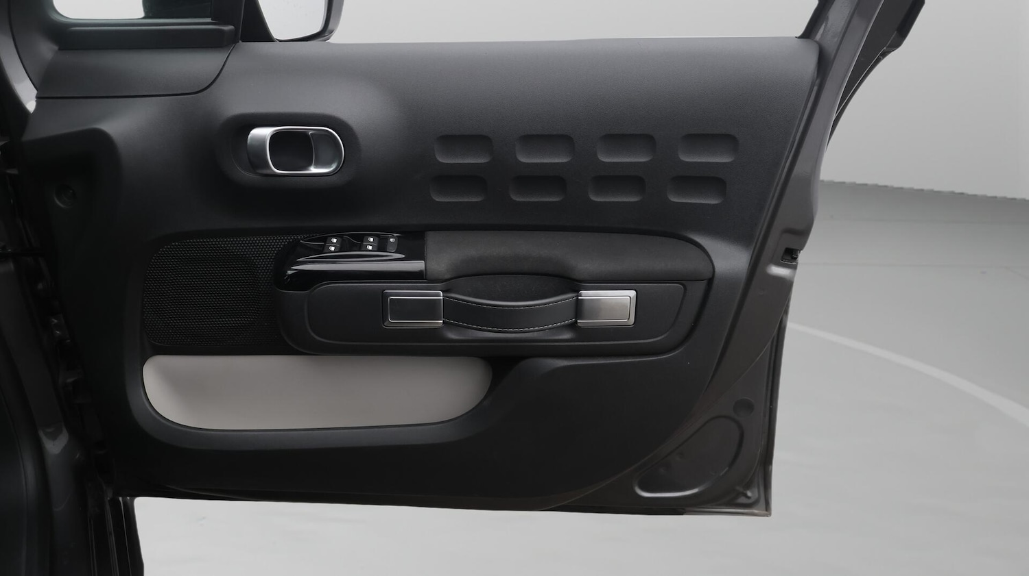 Used Citroen C3 2023 for sale - 76485024: Photo 16