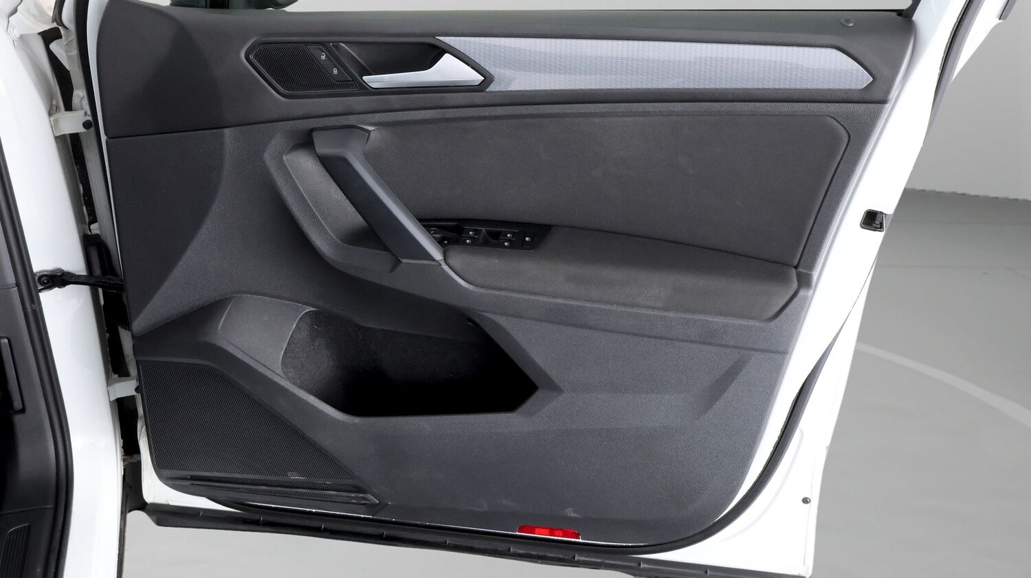 Used Volkswagen Tiguan 2021 for sale - 77998160: Photo 15