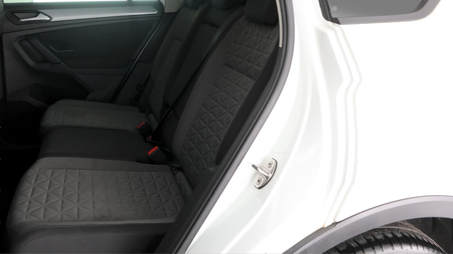 Used Volkswagen Tiguan 2021 for sale - 77998160: Photo 16