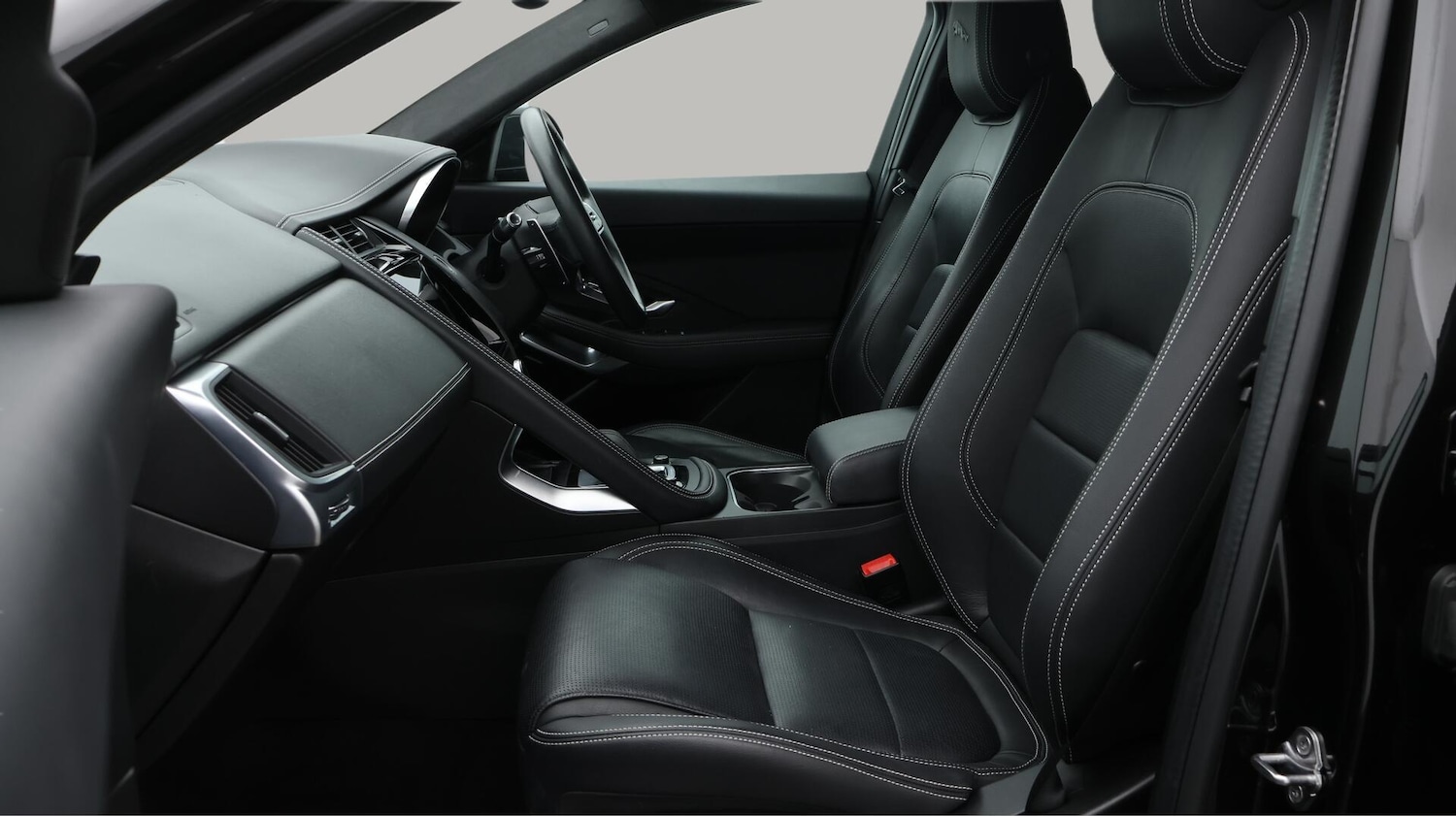 Used Jaguar E-Pace 2021 for sale - 76620367: Photo 15