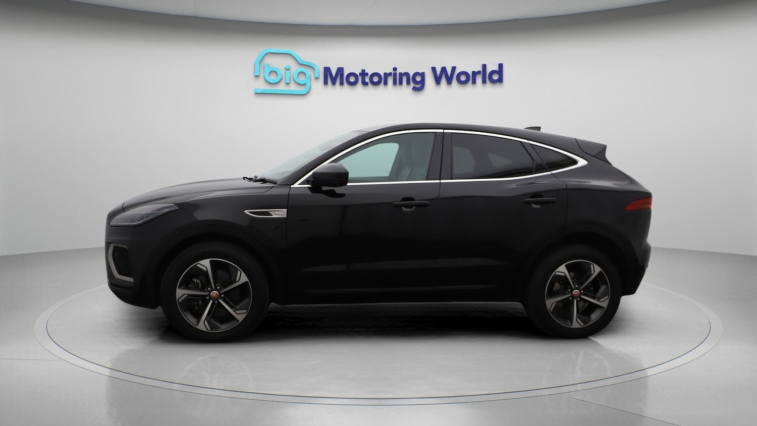 Used Jaguar E-Pace 2021 for sale - 76620367: Photo 5
