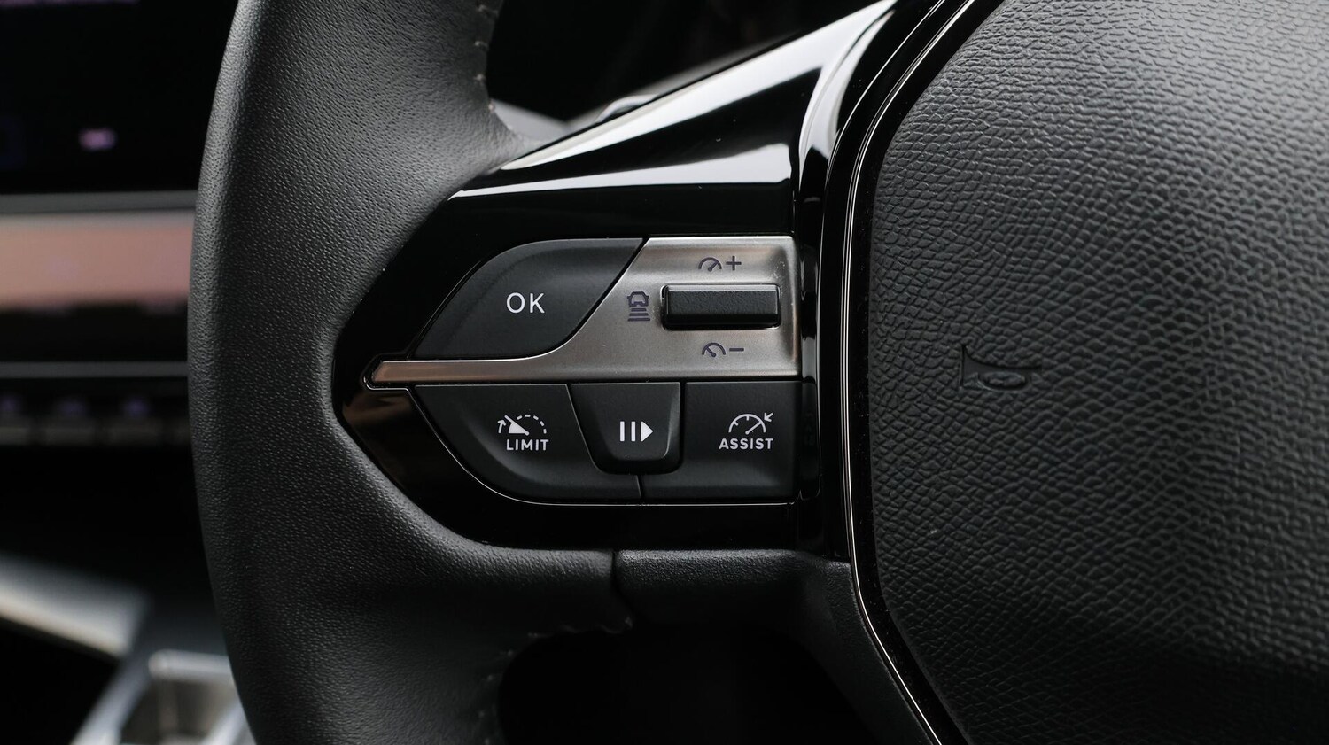 Used Peugeot 308 SW 2023 for sale - 76388507: Photo 24