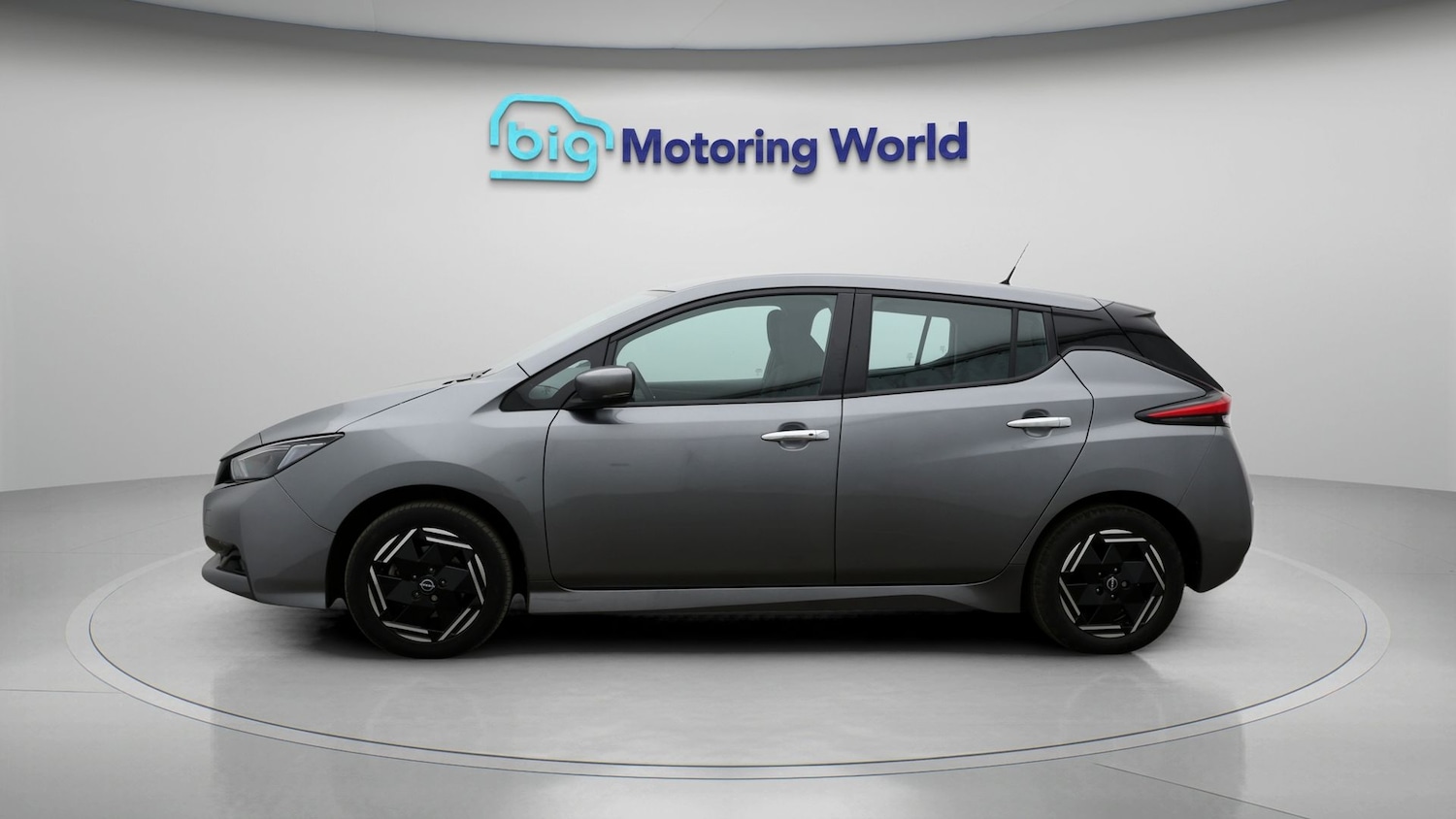 Used Nissan Leaf 2022 for sale - 77349978: Photo 4