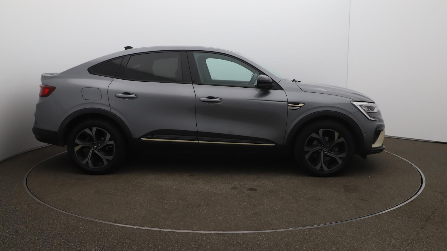 Used Renault Arkana 2023 for sale - 76083979: Photo 49