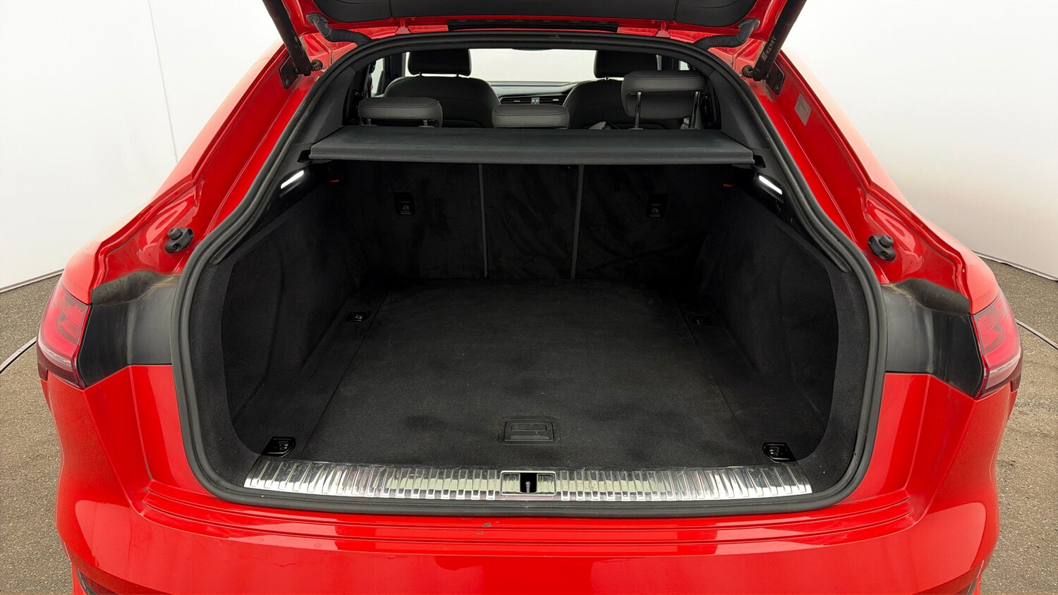 Used Audi e-tron 2021 for sale - 78106604: Photo 16