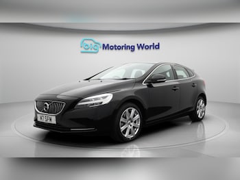 Used Volvo V40 2018 for sale - 75588886: Photo