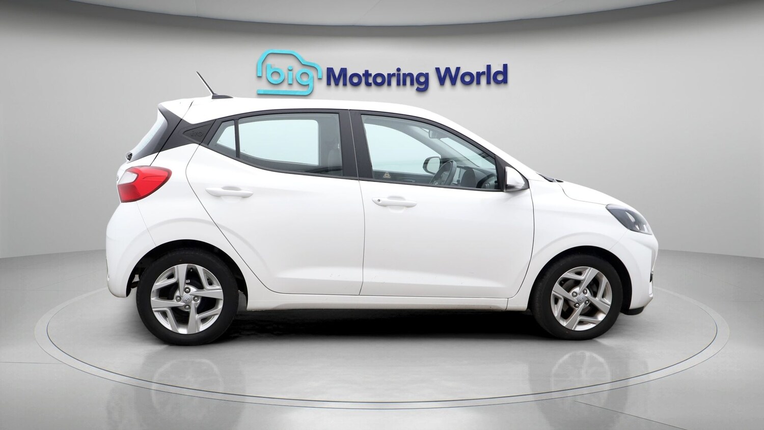 Used Hyundai i10 2022 for sale - 77220267: Photo 8