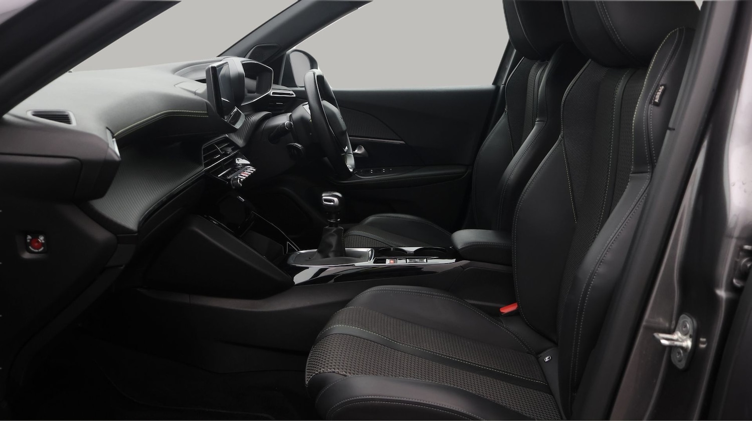 Used Peugeot 2008 2022 for sale - 77717308: Photo 14