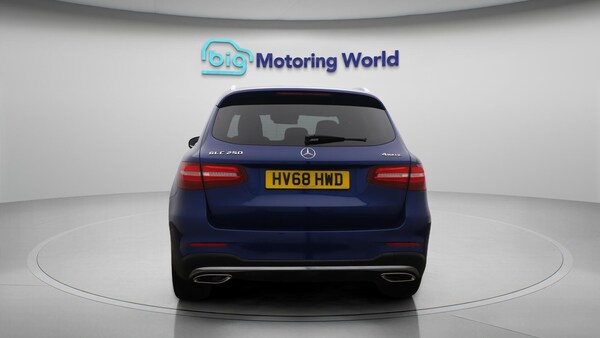 Used Mercedes-Benz GLC 2018 for sale - 76201417: Photo 7