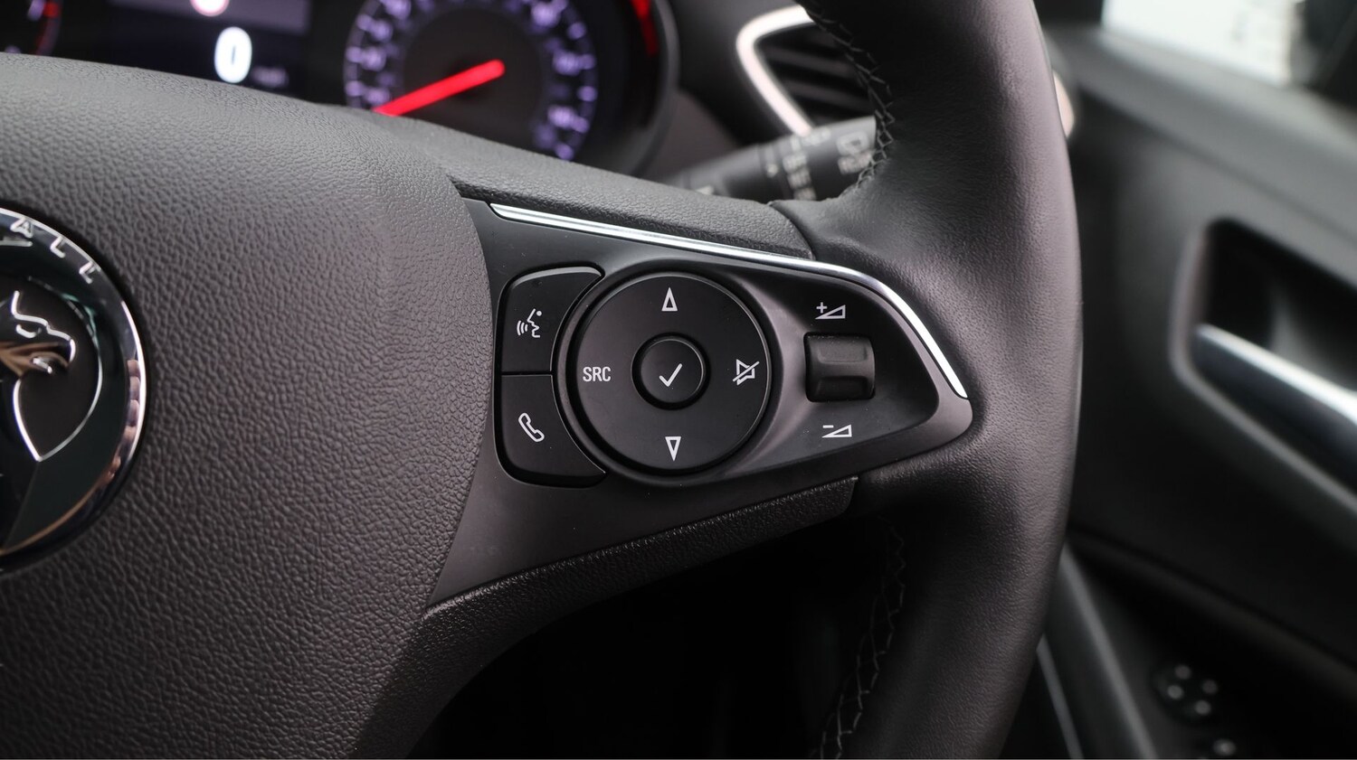 Used Vauxhall Crossland 2022 for sale - 77529333: Photo 24