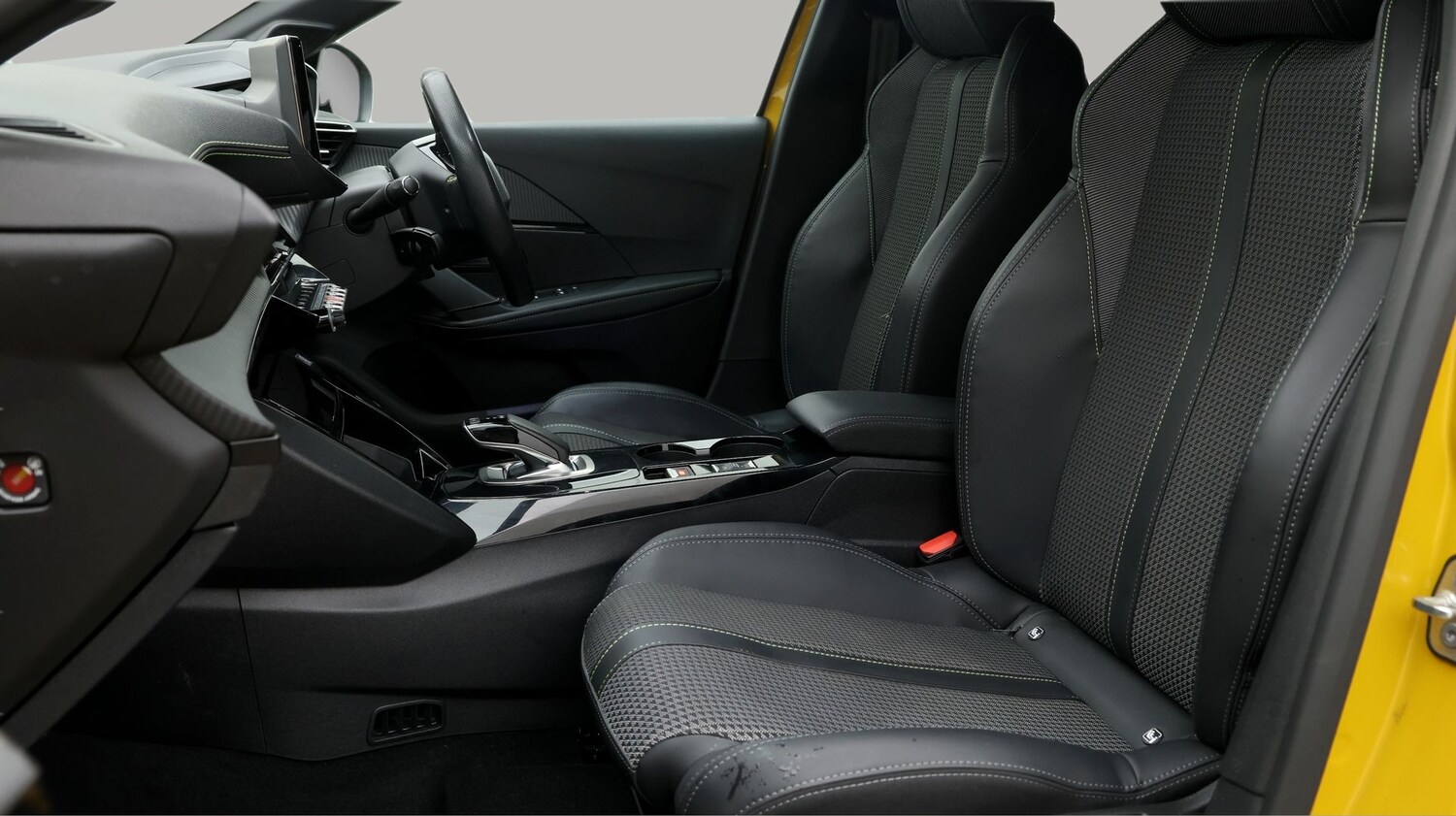 Used Peugeot 208 2021 for sale - 77182103: Photo 14