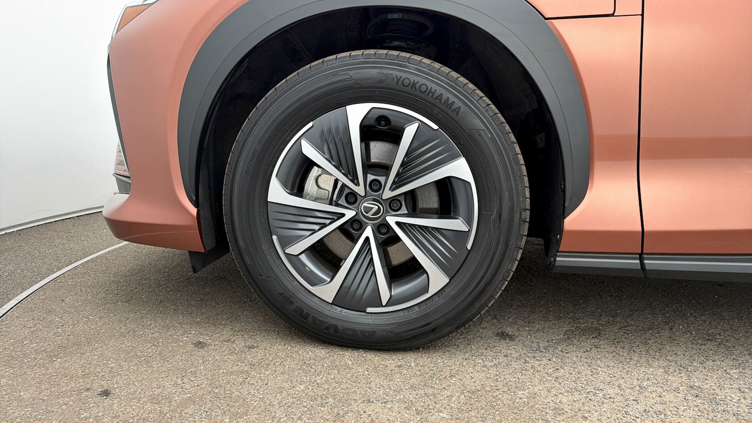 Used Lexus RZ 2024 for sale - 77954396: Photo 17