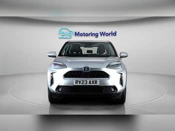 Used Toyota Yaris Cross 2023 for sale - 79853861: Photo