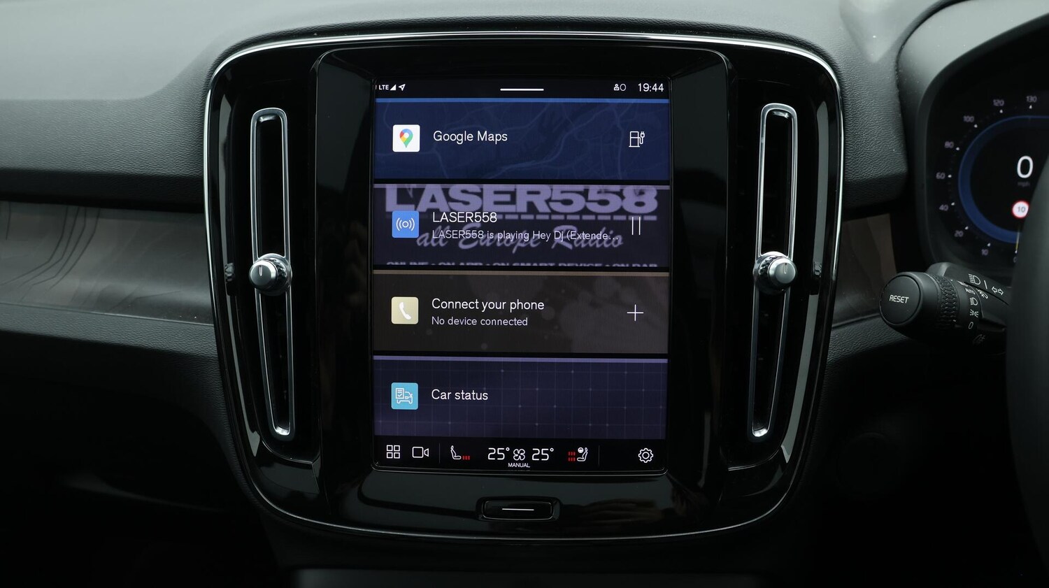 Used Volvo XC40 2022 for sale - 76765563: Photo 12