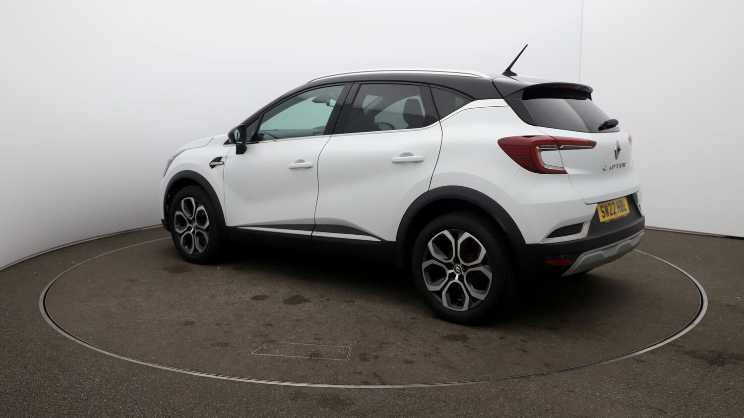 Used Renault Captur for sale - 76808937: Photo 26