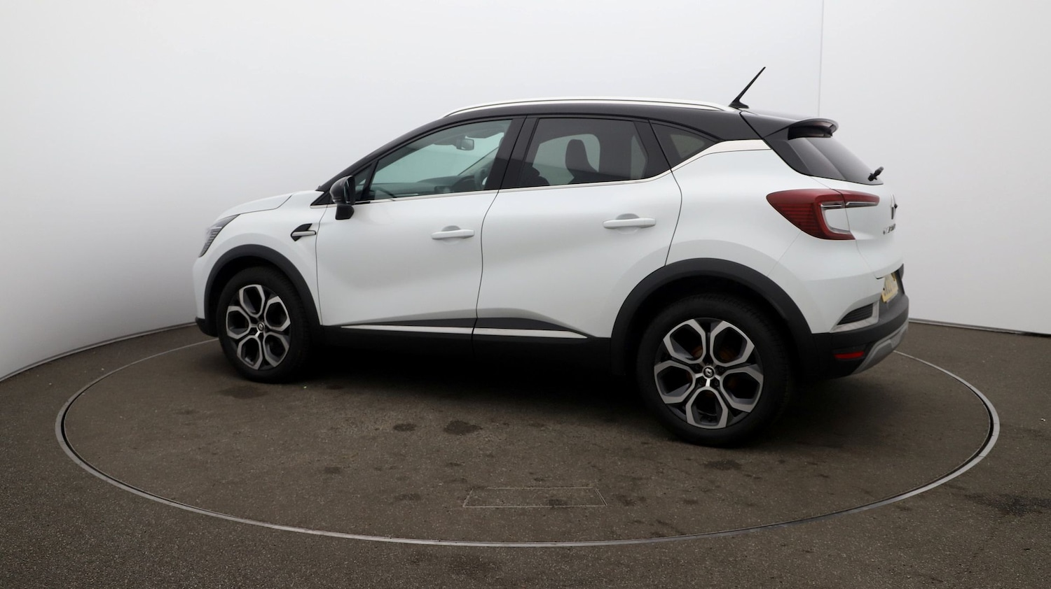 Used Renault Captur for sale - 76808937: Photo 38