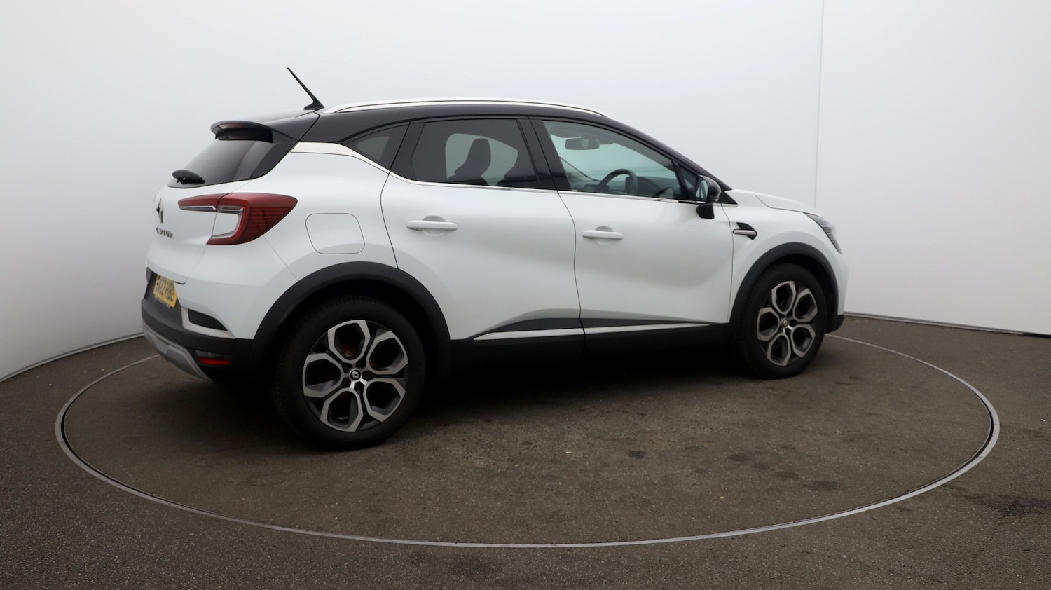 Used Renault Captur for sale - 76808937: Photo 43