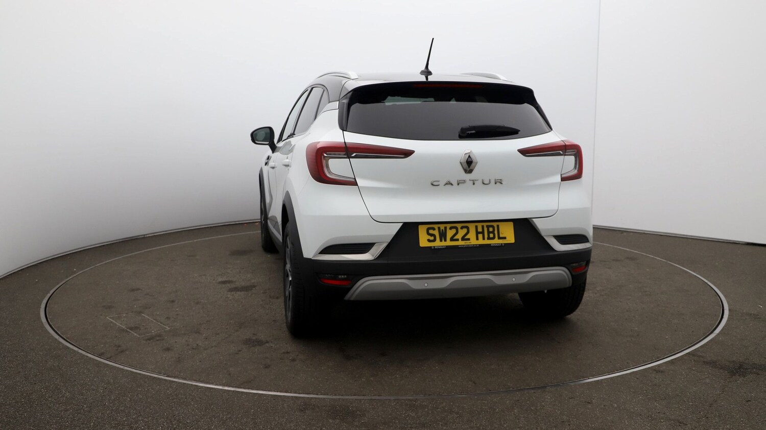 Used Renault Captur for sale - 76808937: Photo 51