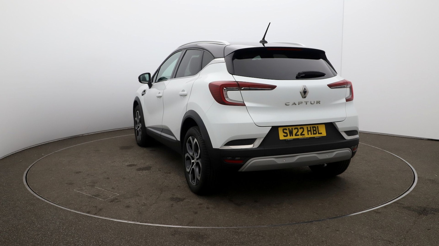 Used Renault Captur for sale - 76808937: Photo 52