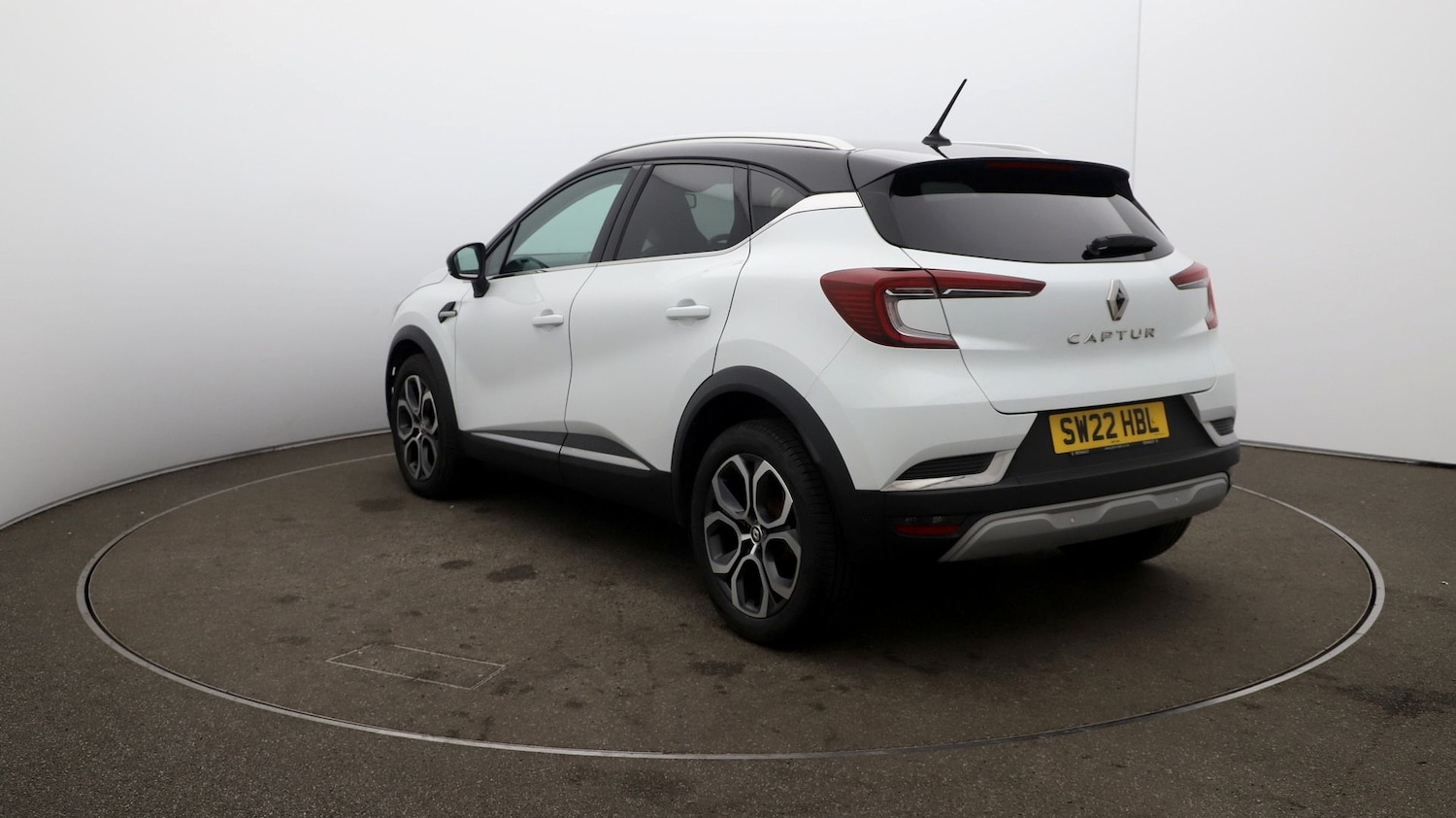 Used Renault Captur for sale - 76808937: Photo 53