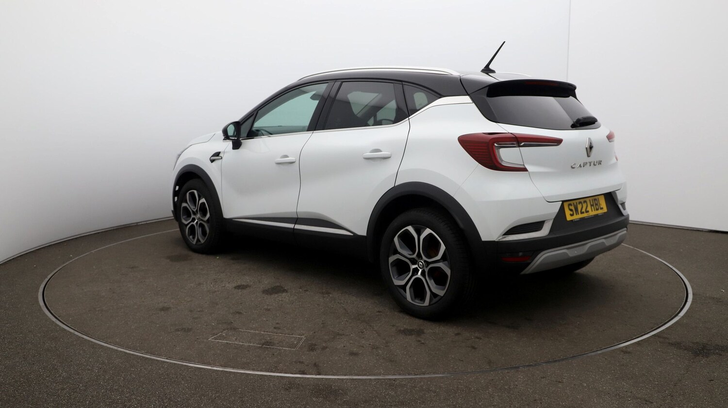 Used Renault Captur for sale - 76808937: Photo 54