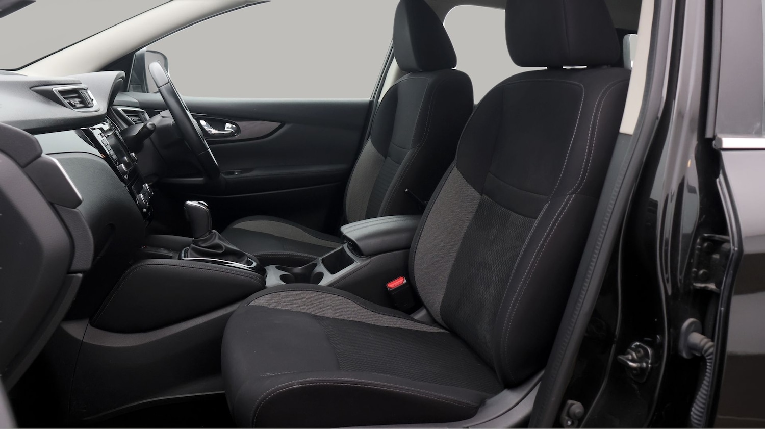 Used Nissan Qashqai 2021 for sale - 77890121: Photo 14