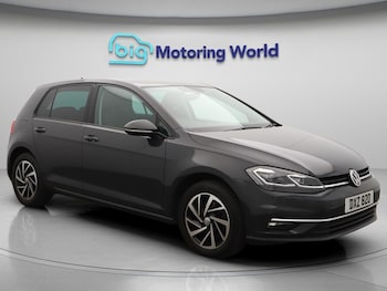 Used Volkswagen Golf 2019 for sale - 75600483: Photo