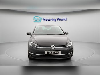 Used Volkswagen Golf 2019 for sale - 75600483: Photo
