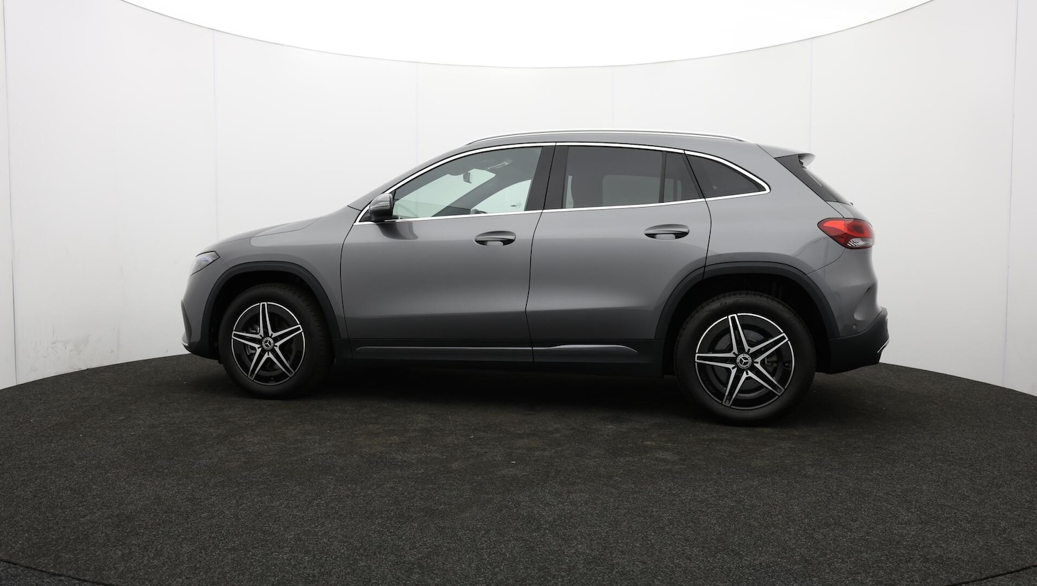 Used Mercedes-Benz EQA 2023 for sale - 76137033: Photo 76