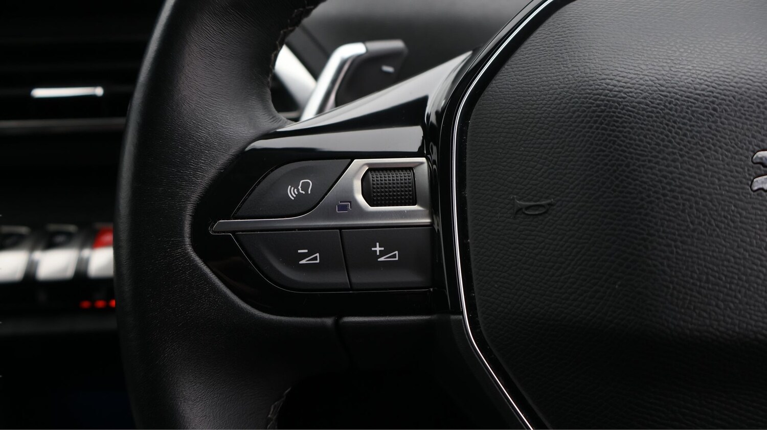 Used Peugeot 3008 2021 for sale - 77730102: Photo 21