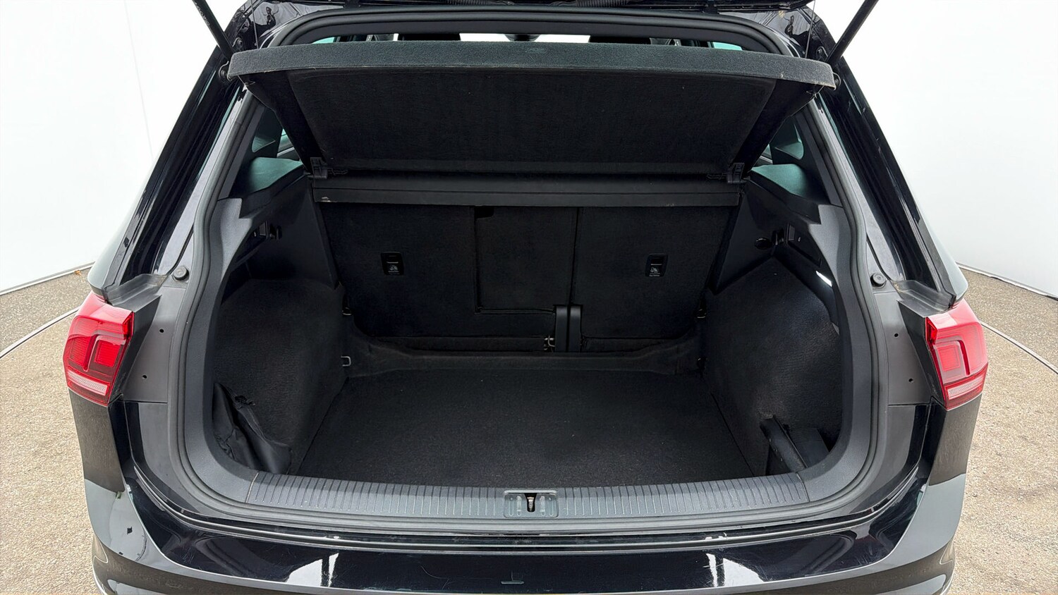 Used Volkswagen Tiguan for sale - 78108930: Photo 16