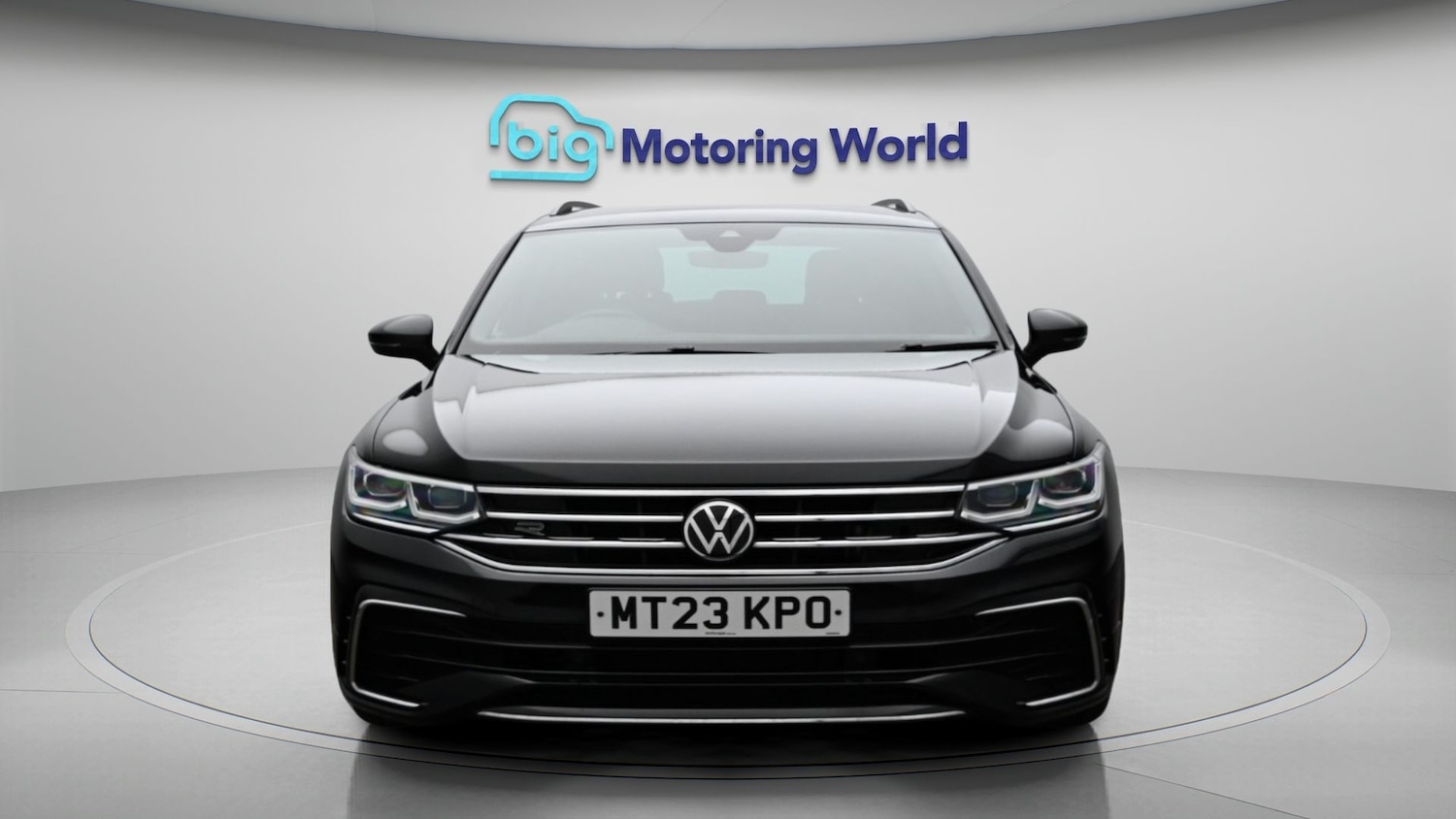 Used Volkswagen Tiguan for sale - 78108930: Photo 2