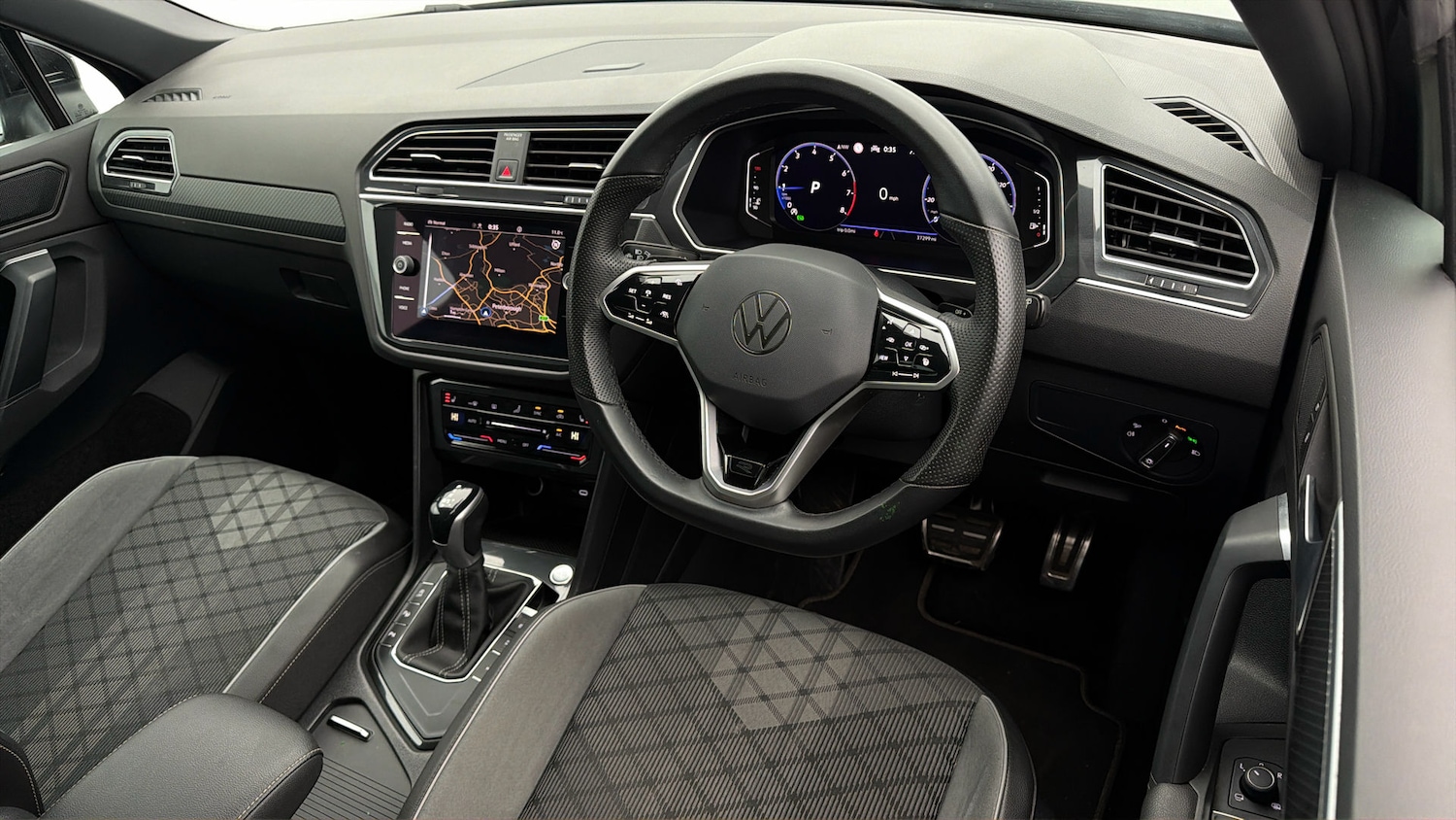 Used Volkswagen Tiguan for sale - 78108930: Photo 9