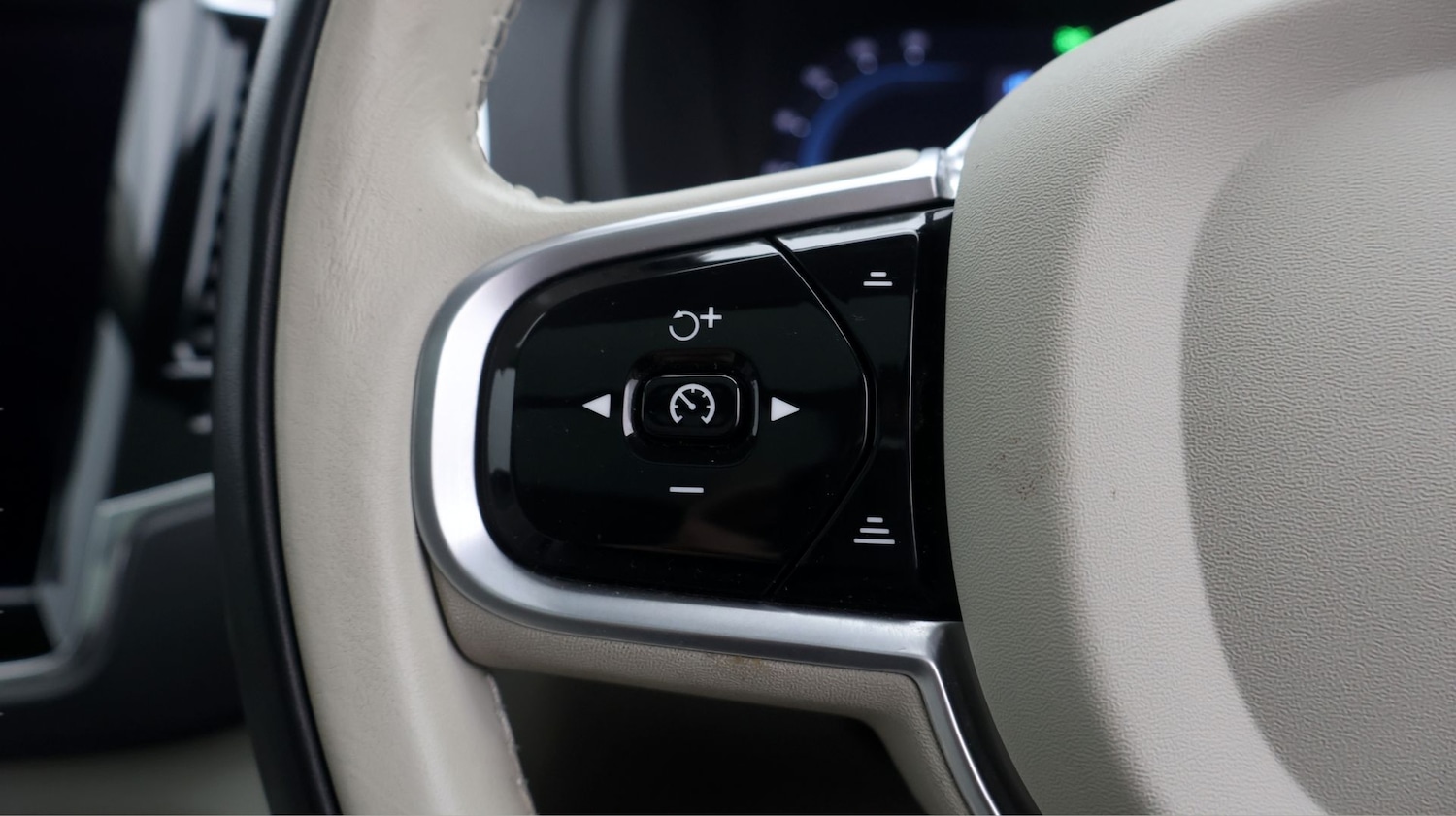 Used Volvo XC90 2022 for sale - 77452850: Photo 25