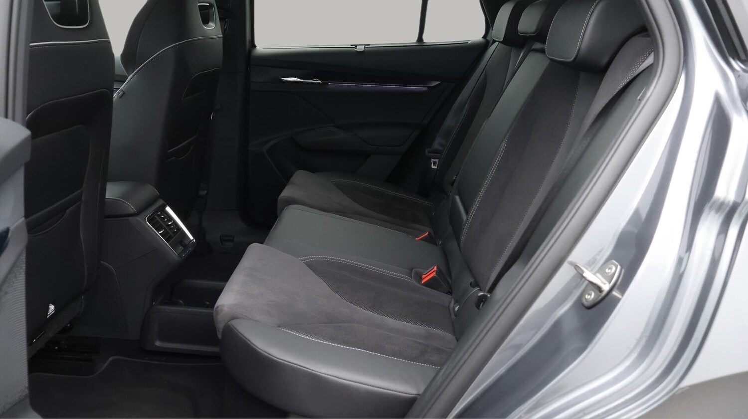 Used Skoda Enyaq 2023 for sale - 76527928: Photo 17