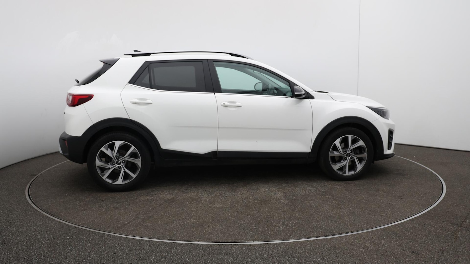 Used Kia Stonic 2021 for sale - 76151574: Photo 51