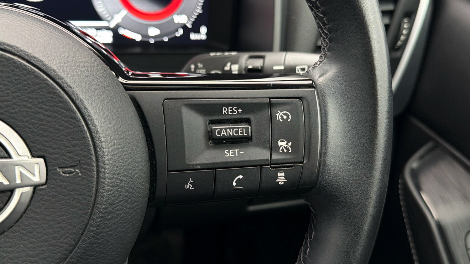 Used Nissan Qashqai for sale - 77916314: Photo 23