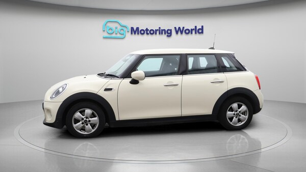 Used MINI Hatch 2020 for sale - 75624101: Photo 5