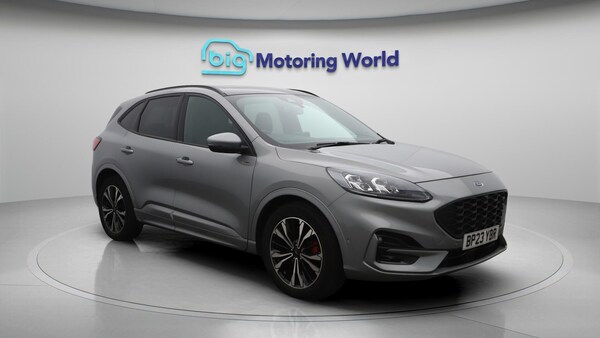 Used Ford Kuga 2023 for sale - 76294647: Photo 2
