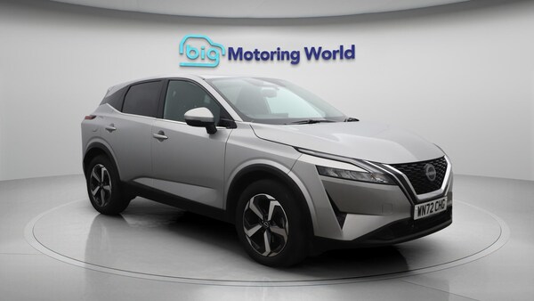 Used Nissan Qashqai 2022 for sale - 76307883: Photo 2