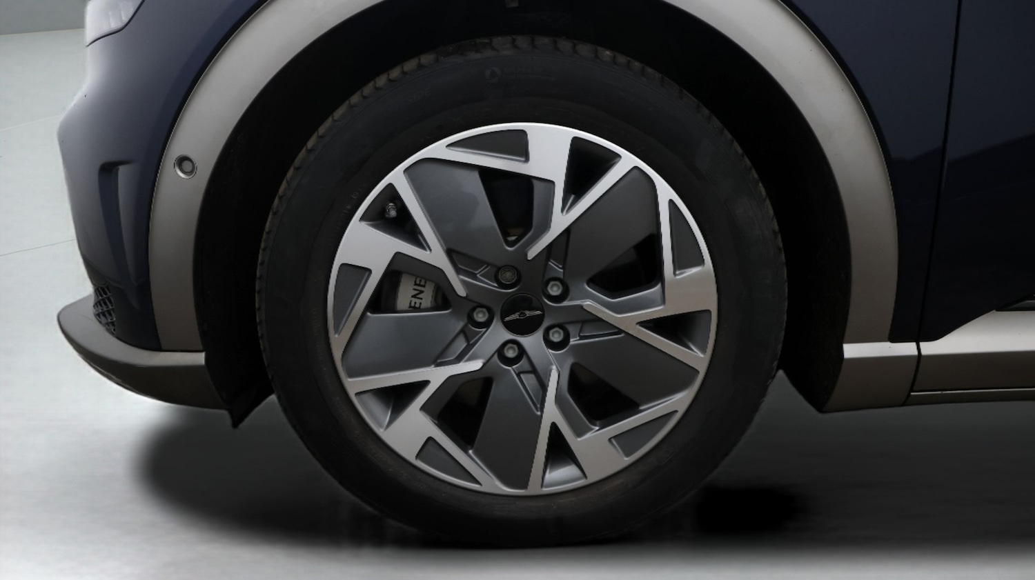 Used Genesis GV60 2023 for sale - 77747588: Photo 18