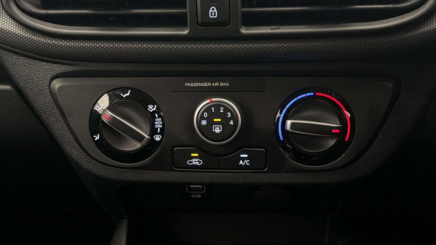 Used Hyundai i10 2023 for sale - 78105803: Photo 11