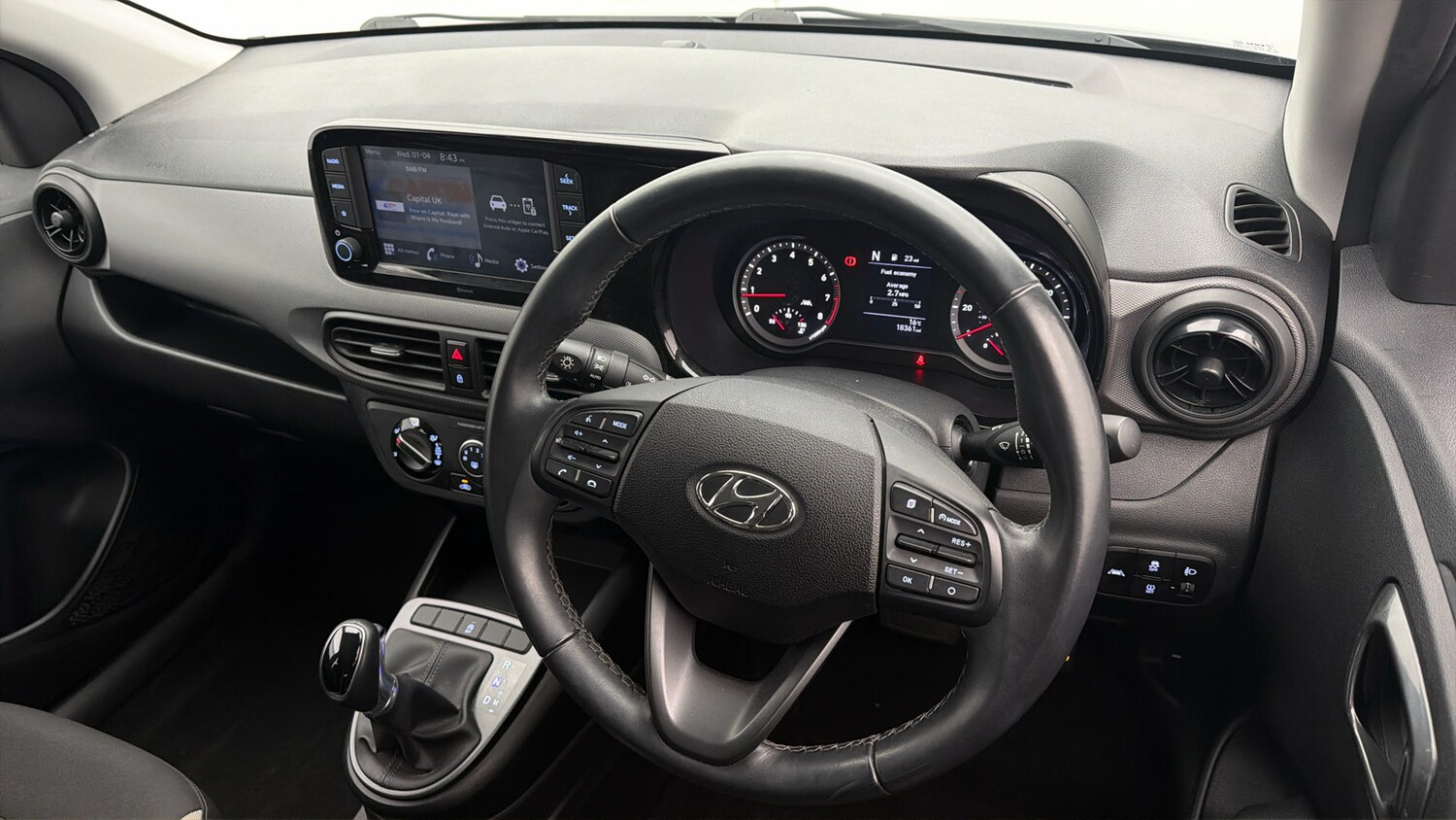 Used Hyundai i10 2023 for sale - 78105803: Photo 9