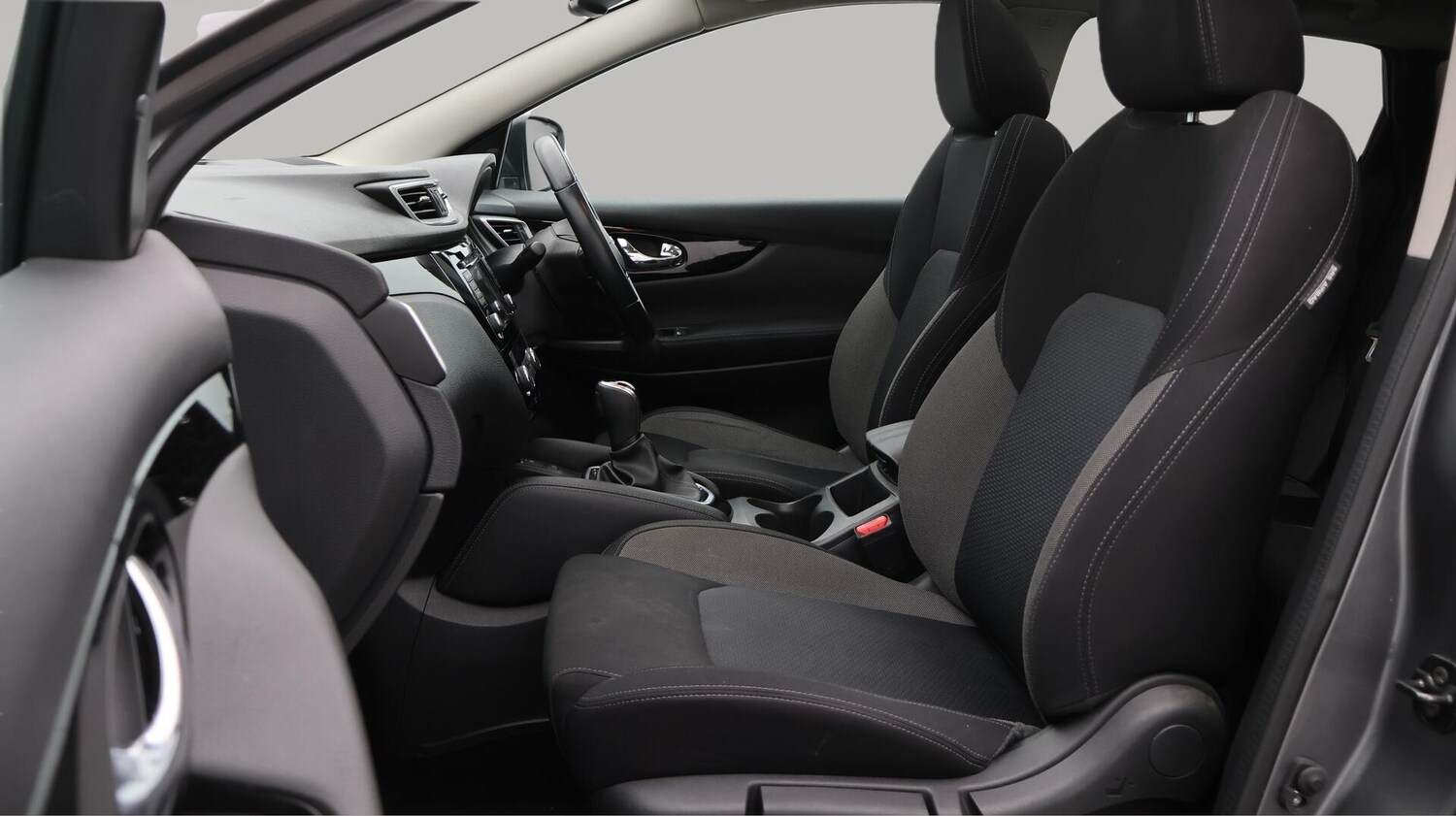 Used Nissan Qashqai 2020 for sale - 76645692: Photo 15