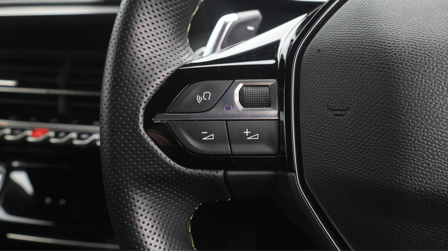 Used Peugeot 2008 2023 for sale - 76283740: Photo 26