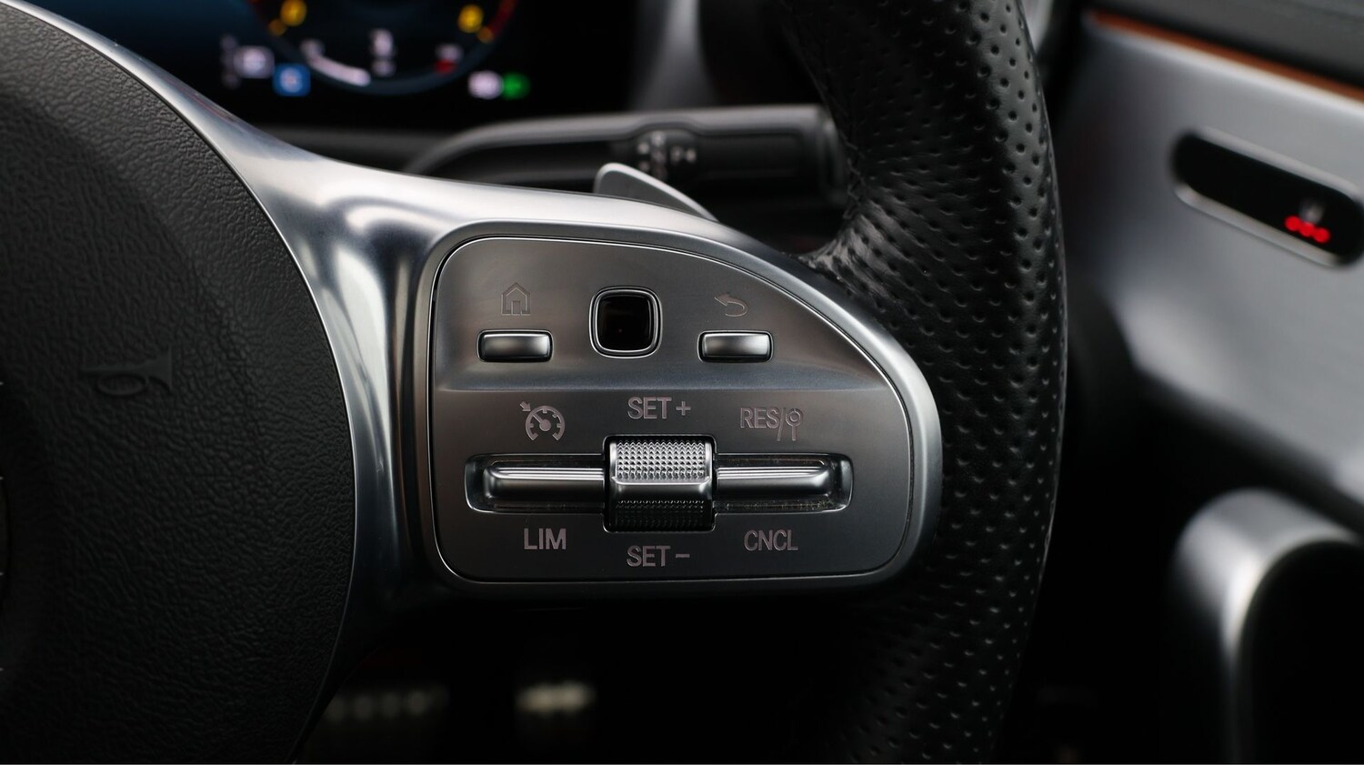 Used Mercedes-Benz CLA for sale - 77701467: Photo 25