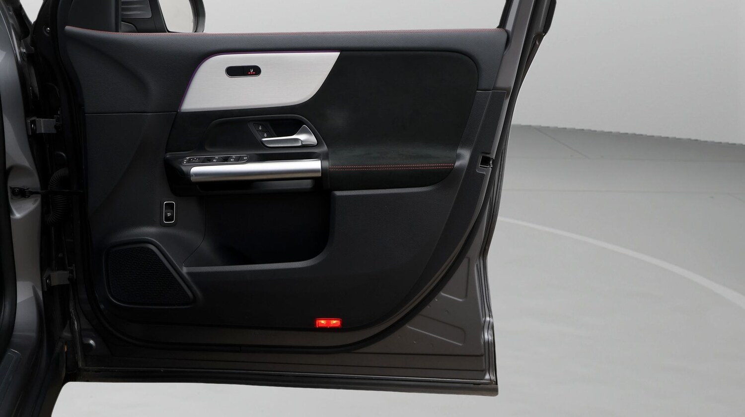 Used Mercedes-Benz EQA 2023 for sale - 77842219: Photo 15