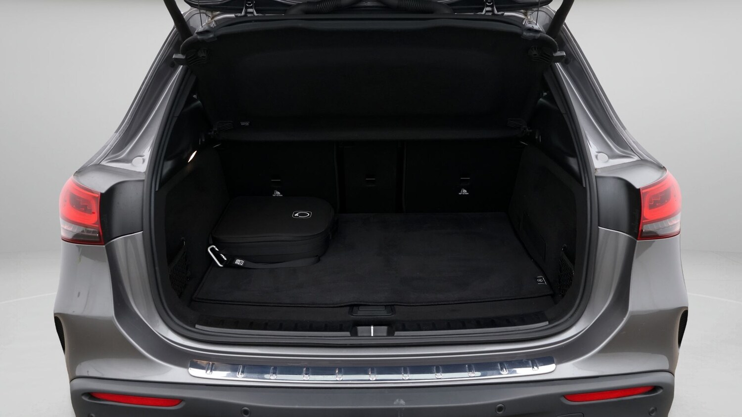 Used Mercedes-Benz EQA 2023 for sale - 77842219: Photo 17