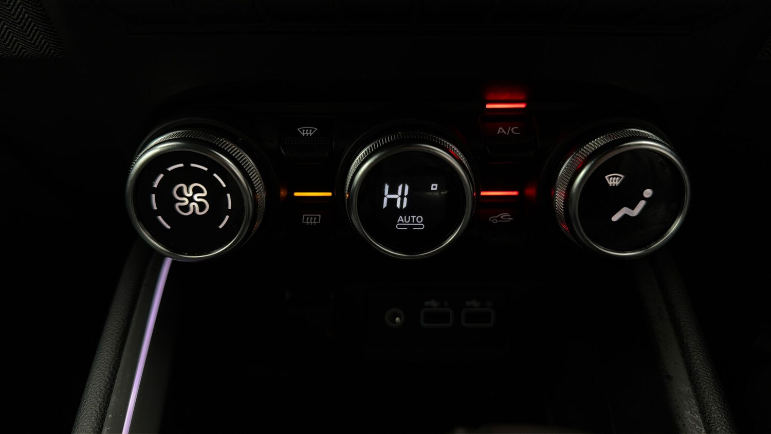 Used Renault Clio 2024 for sale - 78123839: Photo 11