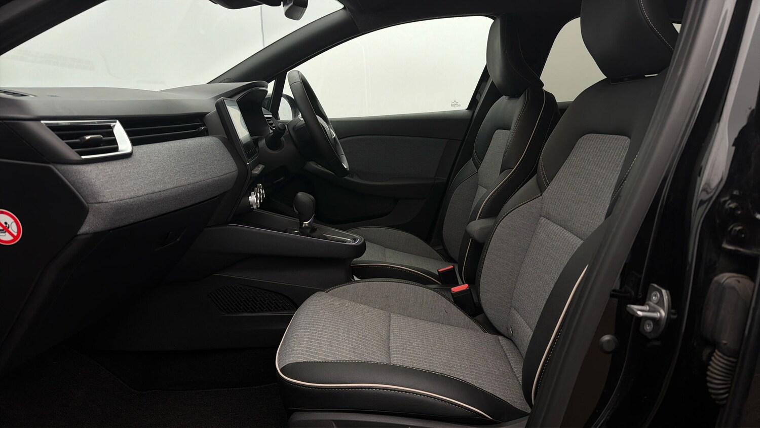 Used Renault Clio 2024 for sale - 78123839: Photo 13